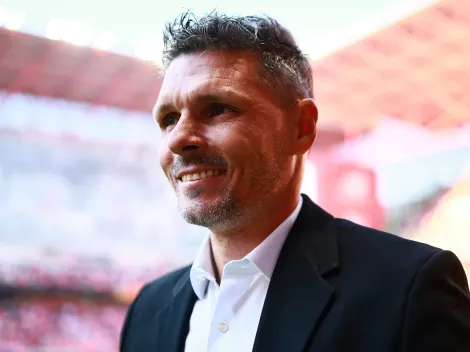 Es español, lo dirigió Pellegrini y celebra arribo de Ortíz a Colo Colo