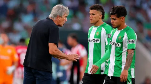 Manuel Pellegrini le dio minutos a este volante central de gran Mundial de Clubes.