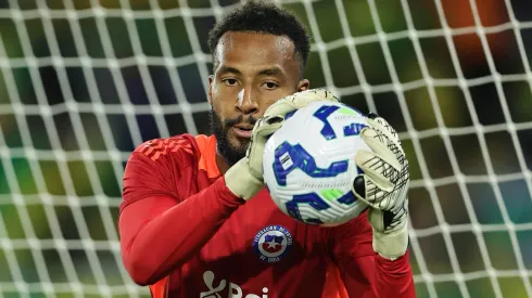 Lawrence Vigouroux debutó en el arco de Chile y su vínculo con el país es grande.
