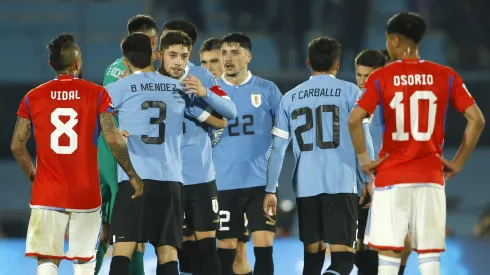 La Selección de Uruguay se impuso a Chile en el duelo de la primera rueda con las Eliminatorias 2026.