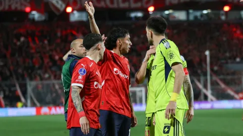 La Universidad de Chile eliminó por escritorio a Independiente.