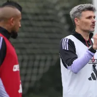 Rema desde atrás: Arturo Vidal no tiene un lugar asegurado en el Colo Colo de Fernando Ortiz