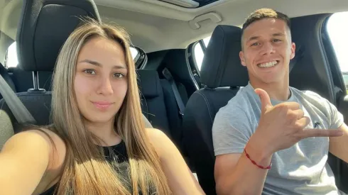 González cruzó la cordillera junto a su polola.