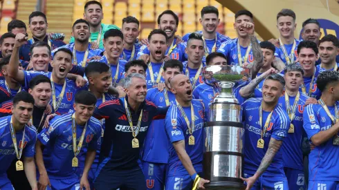 U. de Chile derrotó por 3-0 a Colo Colo.