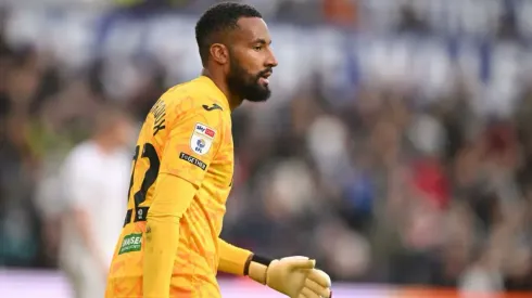 Lawrence Vigouroux tuvo mucha acción en Inglaterra, donde otra vez él y Swansea recibieron un golpe postrero.