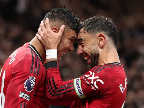 Man United se sacude del clásico en accidentado triunfo al Chelsea