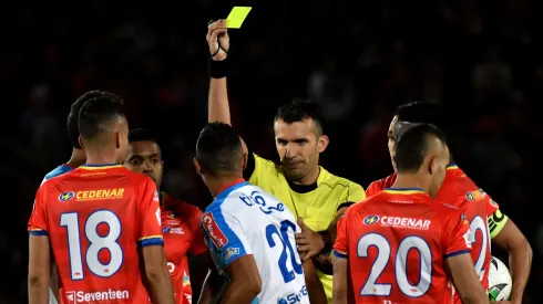 Carlos Betancur será el árbitro de U de Chile vs Alianza Lima