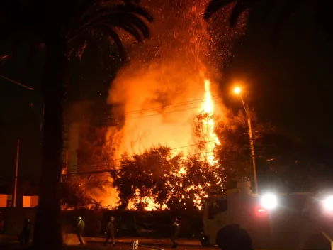Argentinos demuestran su rabia contra la U con tras incendio