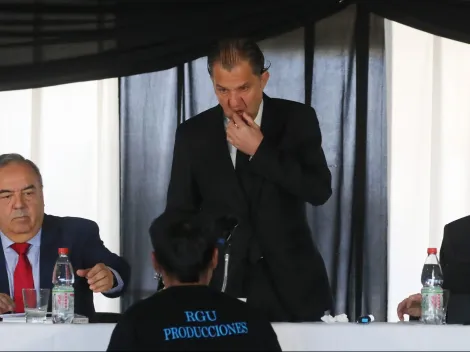 Polémico director de Colo Colo saca el misil: "Que se vayan..."