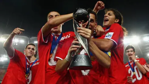 Este lateral izquierdo fue campeón mundial en 2009 y hoy juega en el Betis del Ingeniero.