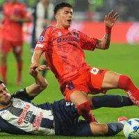 ¡No aprende! Le pegó a Charles Aránguiz y ahora volvió a irse expulsado por codazo maletero