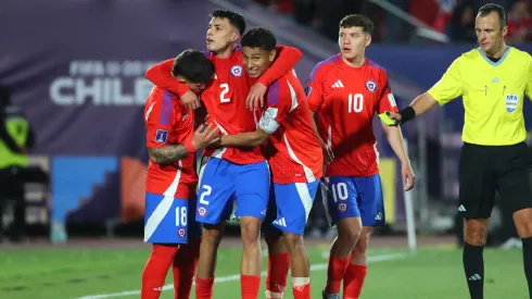Chile venció por 2-1 a Nueva Zelanda en su debut.