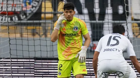 El debut de Eduardo Villanueva en el arco de Colo Colo dejó muchas sensaciones positivas entre los hinchas.