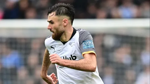 El jugador nacional se convirtió en el blanco de las críticas en Inglaterra.