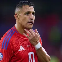 Fue compañero de Alexis Sánchez en sus inicios, celebra su gran momento en el Sevilla y lo pide en la selección chilena