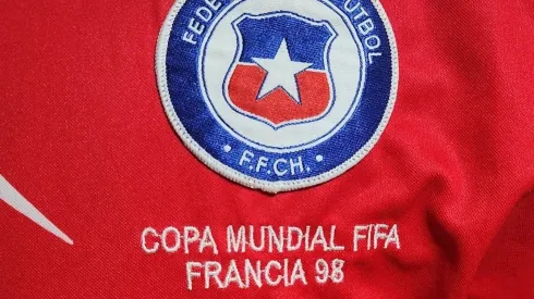 Cristián Castañeda sacó una camiseta histórica para el remate.