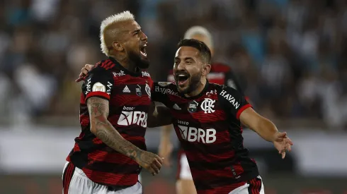 Excompañero de Arturo Vidal revela duro momento personal.