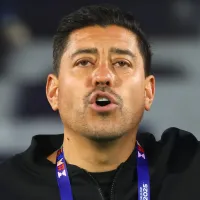 “Córdova no duerme, trabaja en todo momento”: filtran historia no contada del DT y lo exigen en la Roja adulta