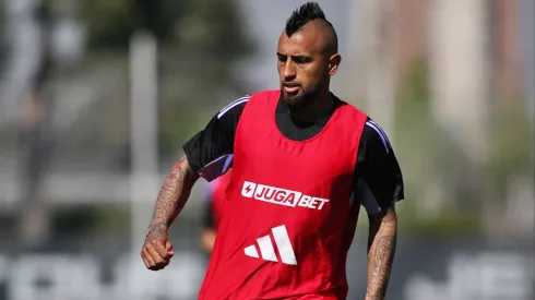 Arturo Vidal tiene lista su renovación con Colo Colo para 2026.