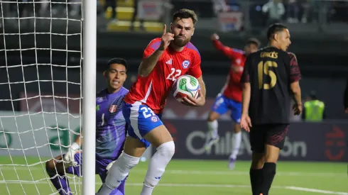 Ben Brereton anotó el 2-1 de Chile ante Perú.
