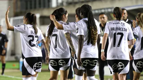 Las Albas son candidatas al título.