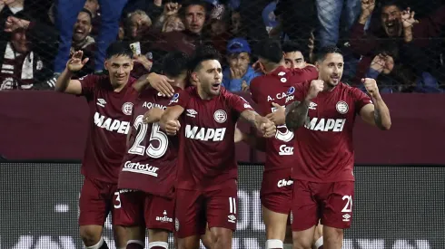 Lanús instalará una pantalla gigante para sus hinchas
