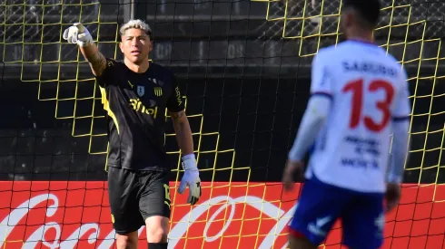 Peñarol tiene que definir el futuro de Cortés