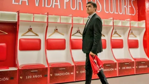 Gustavo Quinteros la pasa mal en Independiente.