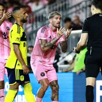 Es enemigo de Arturo Vidal, sólo lo quieren en Argentina y ahora quedó en el piso por pesado