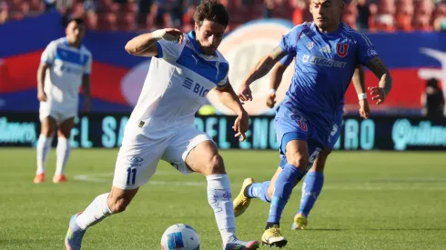 Azules y cruzados se enfrentan por la fecha 25 del Campeonato Nacional.
