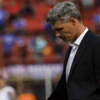 Fernando Ortiz se disfraza de antibrujo y marca la diferencia con Almirón en Colo Colo: “No tengo…”