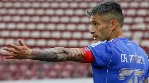 U. de Chile visita a Lanús sin sus hinchas