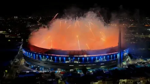 Racing da la vuelta al mundo con su salida a lo Colo Colo 2006 ante Flamengo.
