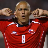 Chupete Suazo elige sus mejores golazos mientras disfruta el retiro: “No canchereaba, era mi esencia”