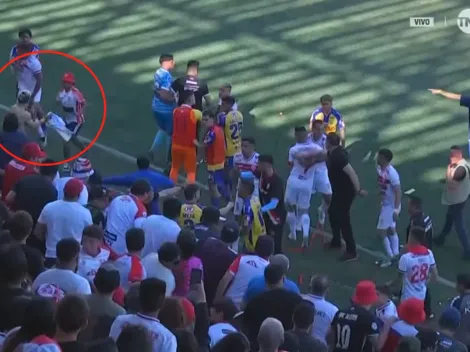Escándalo en Copiapó: hincha entró a la cancha y agredió a jugador de UdeC