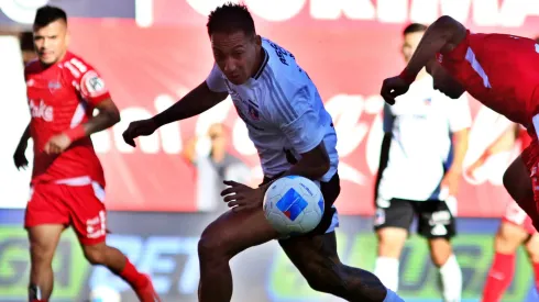 Javier Correa puso en duda su futuro en Colo Colo