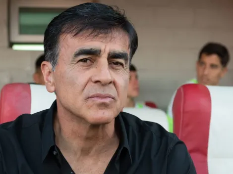 Quinteros explica por qué borró un chileno en el Rojo: "Lo mejor era cuidarlo, está..."