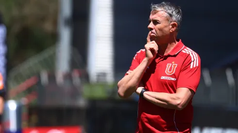 Gustavo Álvarez necesita de un triunfo ante Everton.