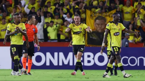 La U volverá a la carga por Octavio Rivero.