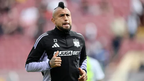 Arturo Vidal llegó a Santa Laura para ver a Colo Colo.