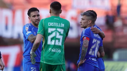 Charles Aránguiz debe definir su futuro en la U al final de temporada.