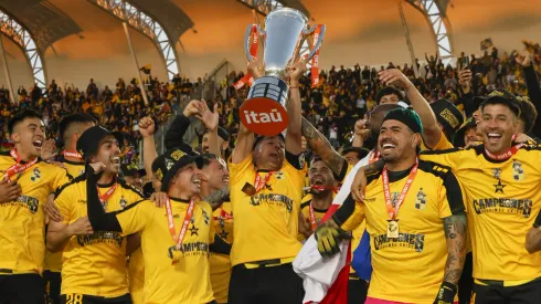 Coquimbo y polémica... en La Serena.