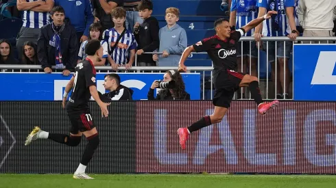 Alexis Sánchez celebrando en Sevilla.