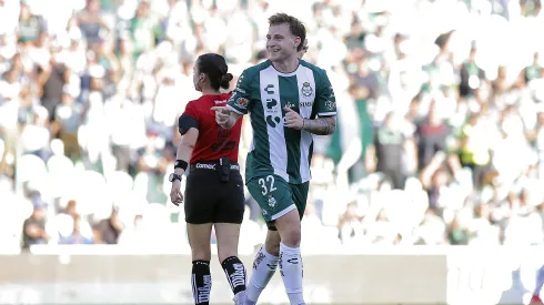 Barti no seguirá en México.