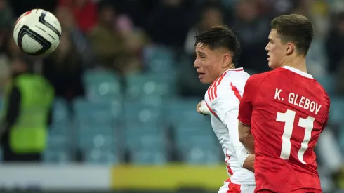 Iván Román jugó un gran partido ante Rusia.