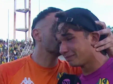 Jugó en Chile, zafó del descenso en Argentina a los 44 años y celebró con su hijo