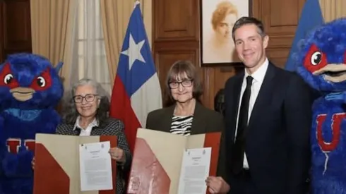 La rectora Rosa Devés puede tomar una decisión con el club de fútbol.