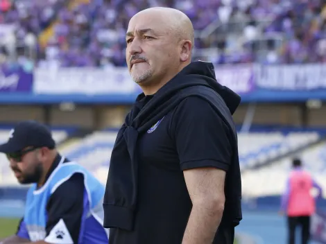 El inusual reclamo del DT de Concepción: "Los jugadores se demoran mucho"