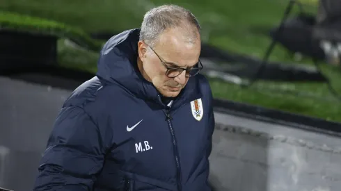 Bielsa no renuncia: sigue en Uruguay para el Mundial.