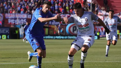 Alfonso Parot enfrenta a Lucas di Yorio. El Poncho tuvo una gran razón para sonreír junto a Deportes Limache.
